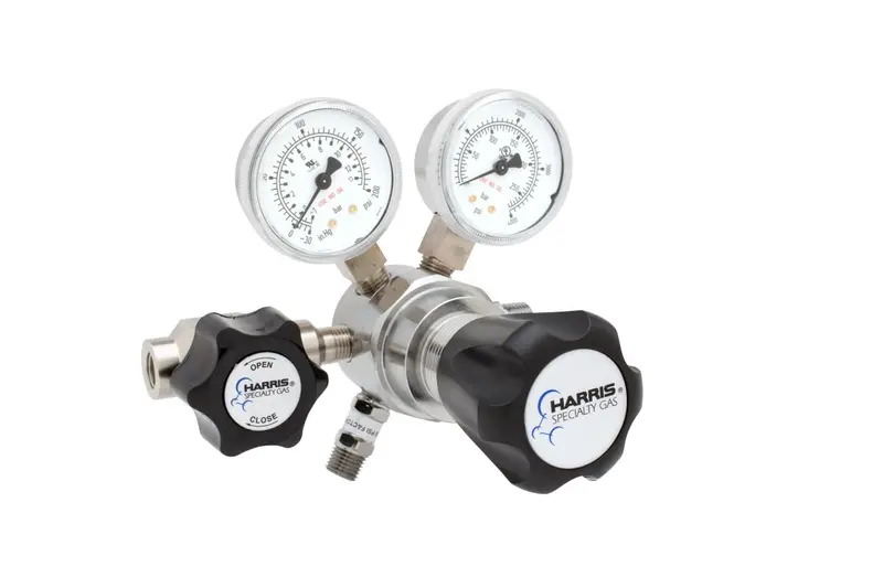 Harris 721C-015-510A-C-7 Two-Stage Ultra-High-Purity Brass Barstock Regulator 1