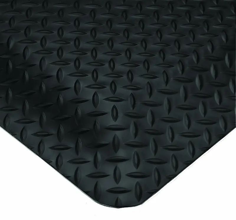 Wearwell Diamond-Plate SpongeCote UltraSoft Anti-Fatigue Mat – 3′ x 10′, 15/16″ Thick