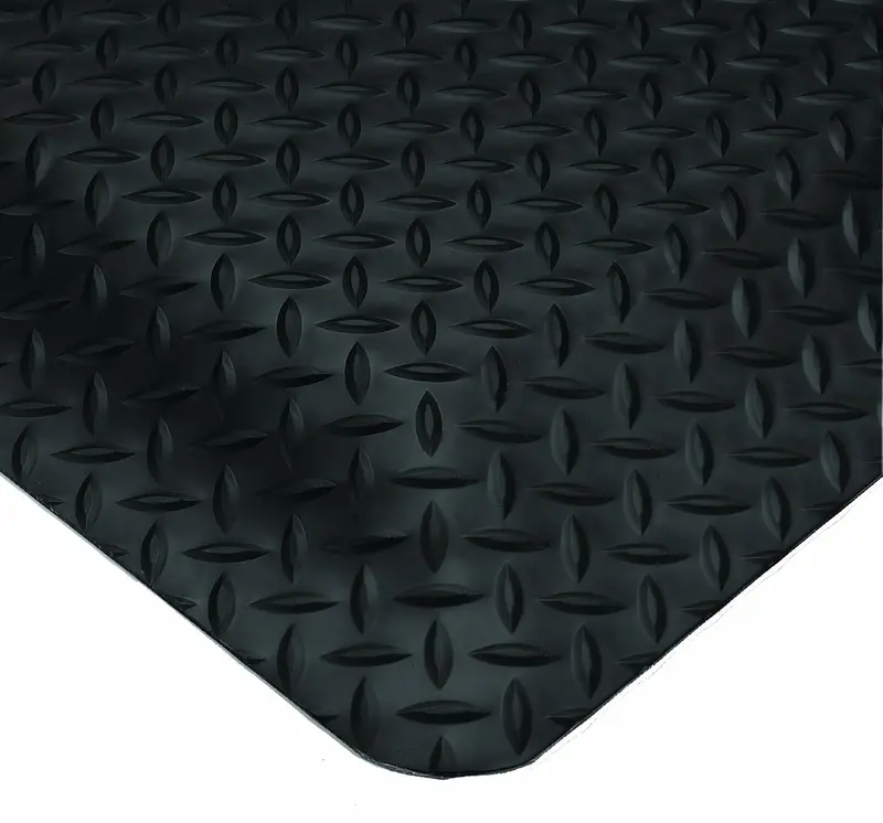 Wearwell Diamond-Plate UltraSoft SpongeCote Anti-Fatigue Mat – 3′ x 75′, 15/16″ Thick, Solid Black